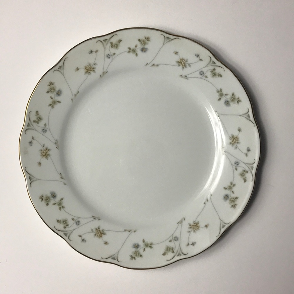 Premiere Briarwood Salad Plate